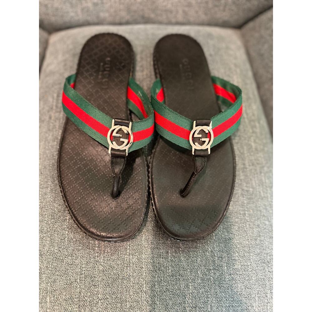 Gucci Men's thong sandal with Interlocking G, Size 40 or US 7 - Picture 2 of 5